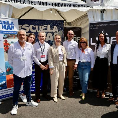 8002c8b4-136f-4eb4-872e-504d82cbb5c6 (002)