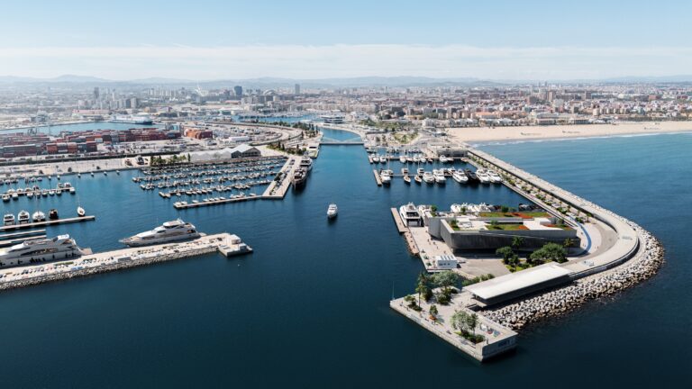 Marina-Port-Valencia-1-e1730068891233-768x432-1