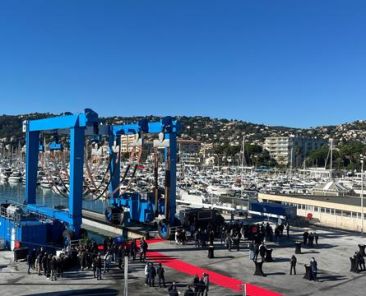 59028_mb92golfejuanservicecentre_496528